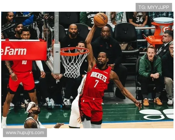 2020年NBA火箭与雄鹿对决回顾：精彩瞬间与战术分析